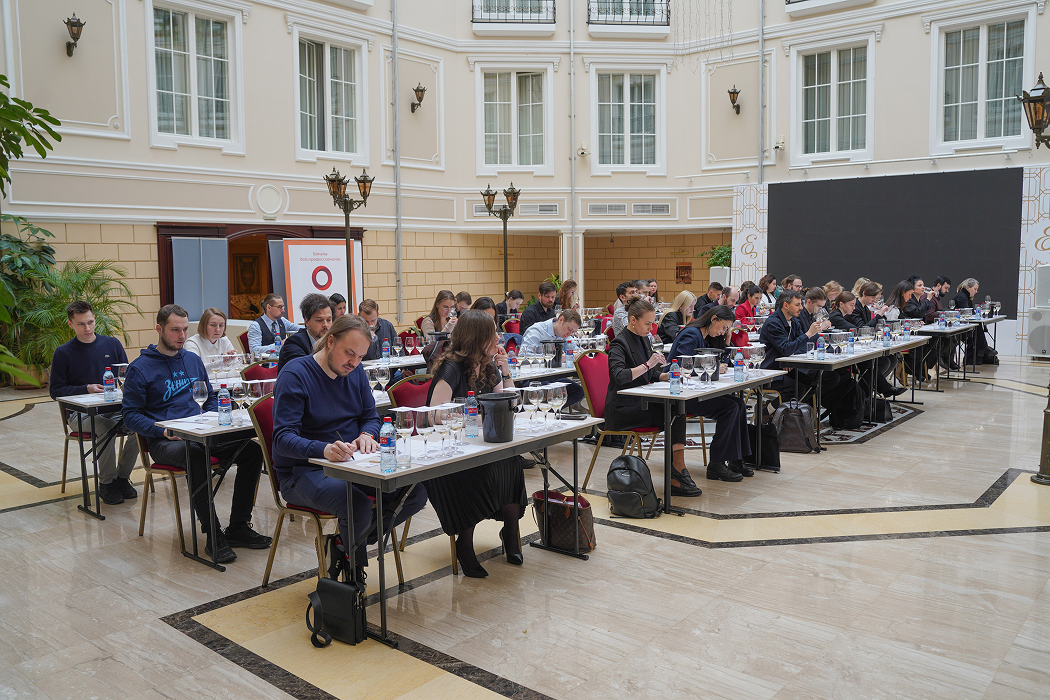 В Москве состоялся конкурс «Лучший эксперт по винам России 2026» при поддержке винодельни «Кубань‑Вино»